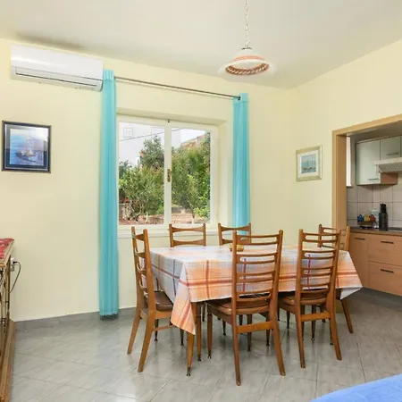 G2 Vikendica Trogir